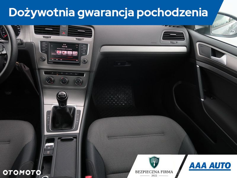 Volkswagen Golf - 9