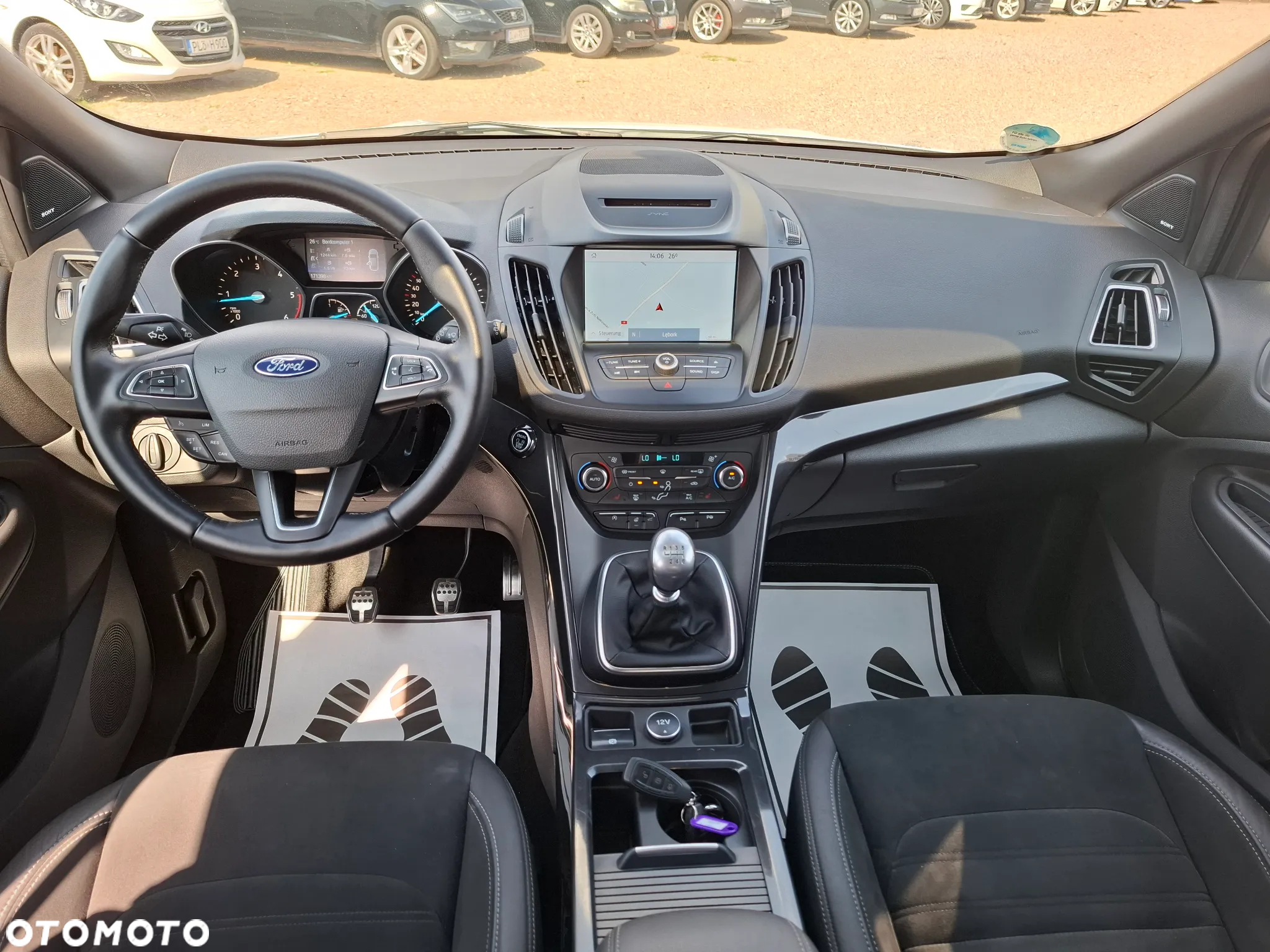 Ford Kuga 2.0 TDCi 2x4 ST-Line - 24