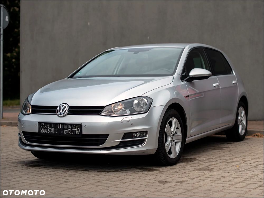 Volkswagen Golf - 11