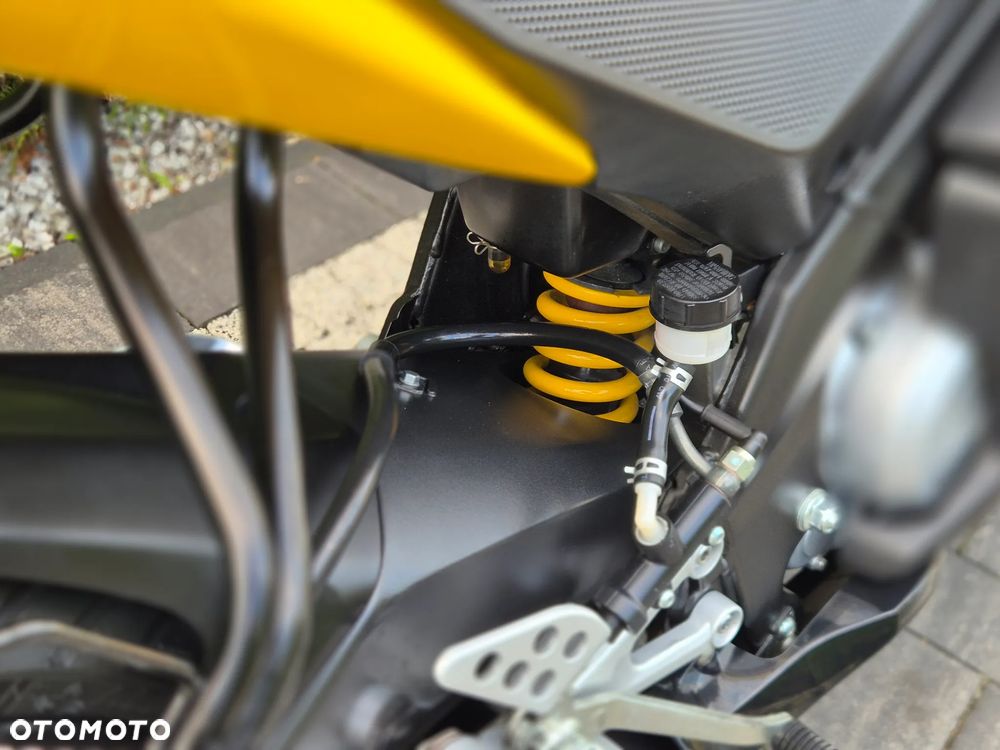 Yamaha R125 - 15