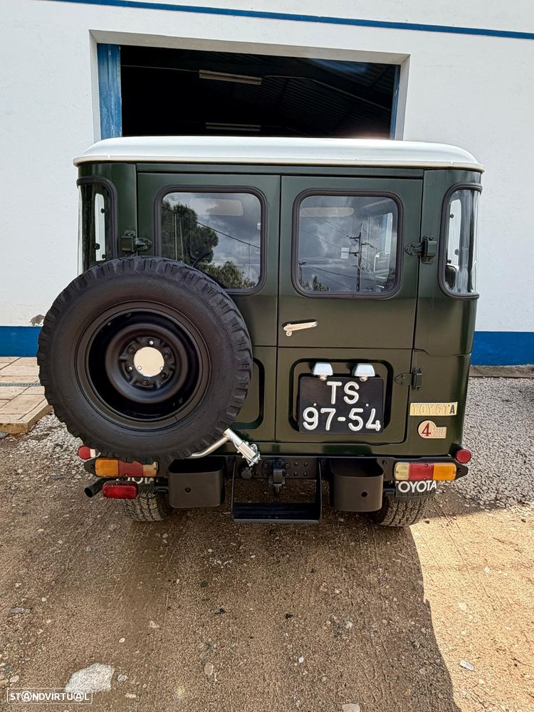 Toyota BJ 40 - 8