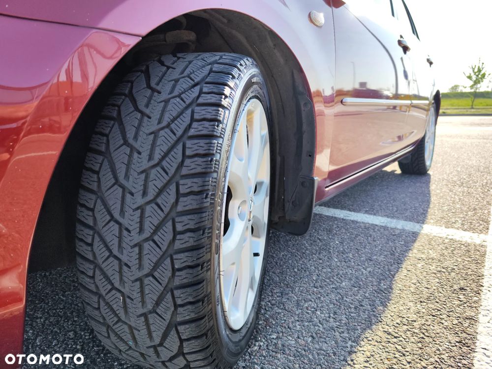 Mazda 3 1.6 16V Exclusive - 17