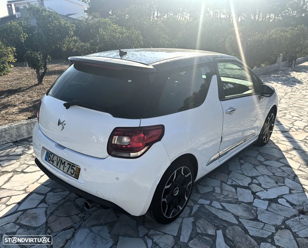 Citroën DS3 1.6 e-HDi So Chic - 9