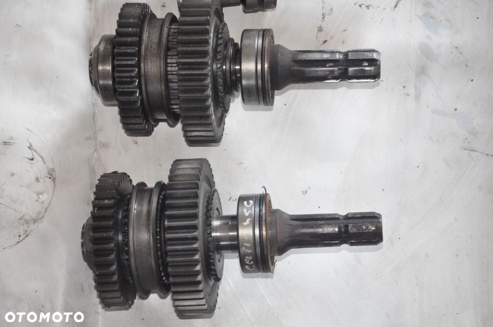 KOŁO TALERZOWE WAŁEK PÓŁOŚ ZĘBATKA CLAAS CELTIS 456 - 11