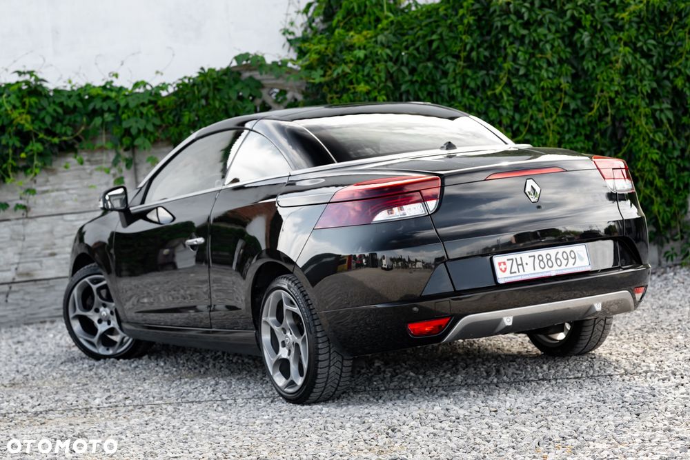 Renault Megane TCe 180 GT - 16