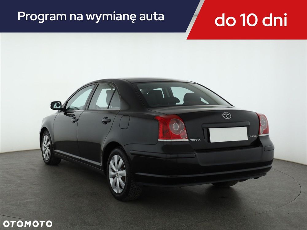 Toyota Avensis - 6