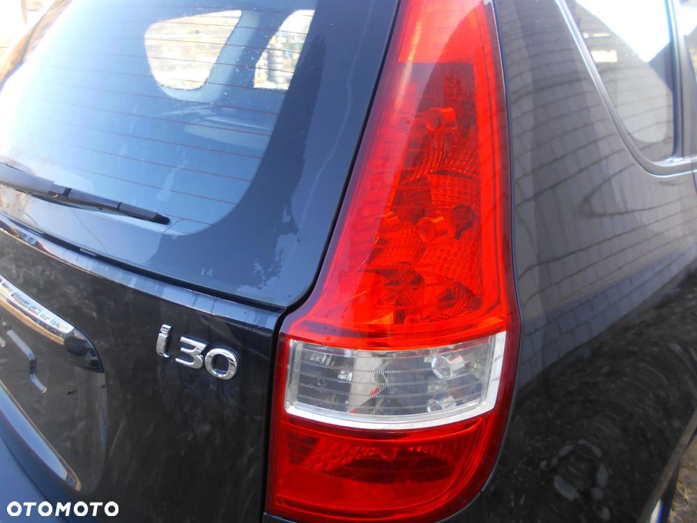 HYUNDAI I30 1.6 CRDI D4FB 128 KM 8U714691 CW KOMBI KOD LAKIERU 9F SILNIK SKRZYNIA  BIEGOW MASKA TURBO DZWI WTRYSKI ZDERZAK LAMPY ZAWIESZENIE ZBIORNIK BAK WSPOMAGANIE ELEKTRYCZNE LUSTERKA - 17