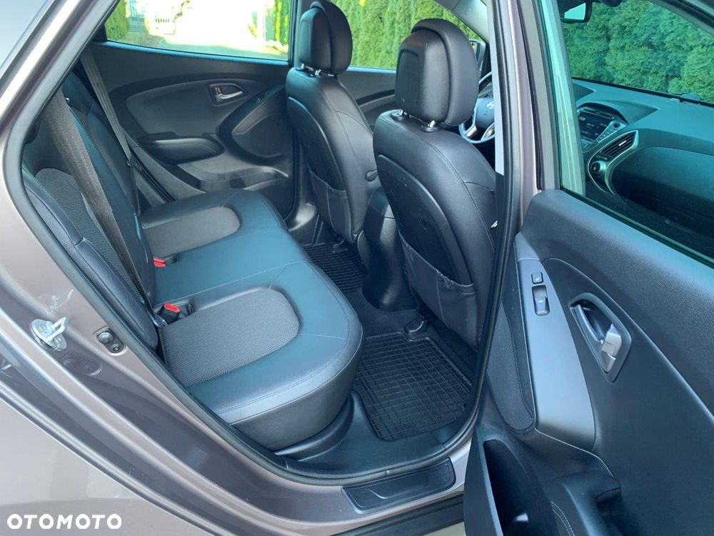 Hyundai ix35 blue 1.6 2WD Finale - 11