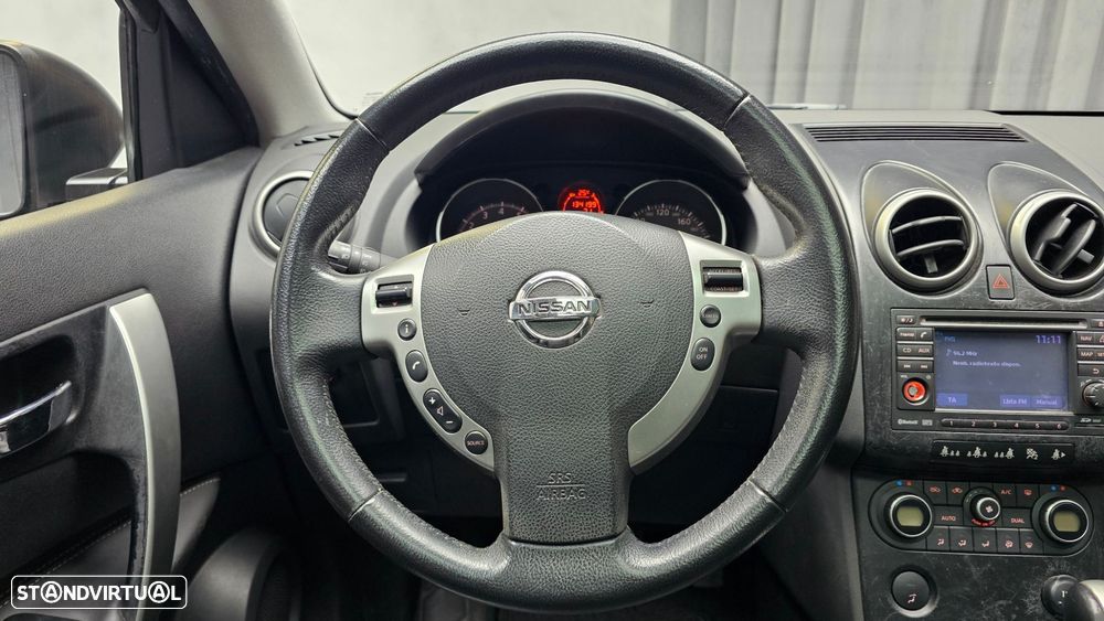 Nissan Qashqai +2 - 14