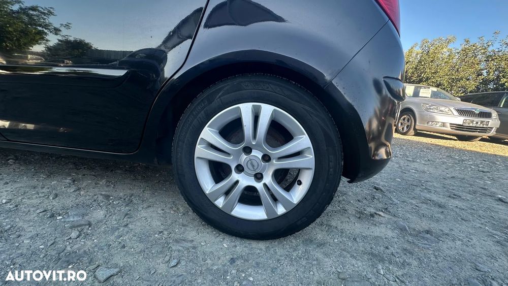 Opel Corsa 1.4 16V Automatik Color Edition - 9