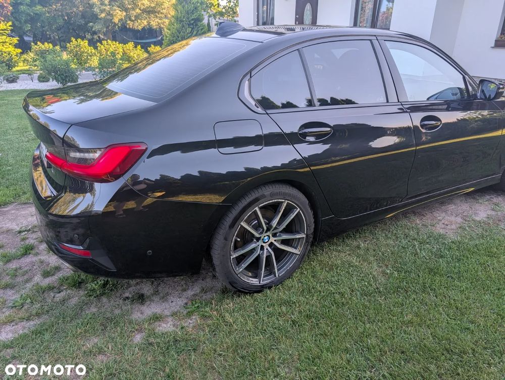 BMW Seria 3 320d Sport Line - 6