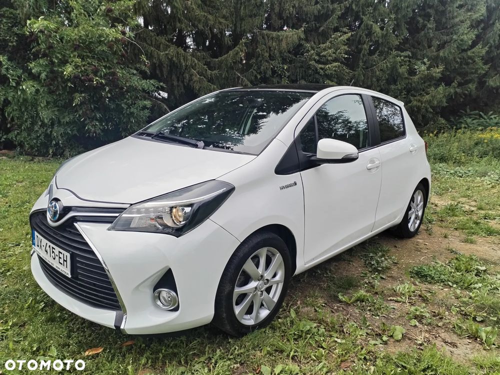 Toyota Yaris 1.5 VVT-i Comfort mit Design Paket - 1