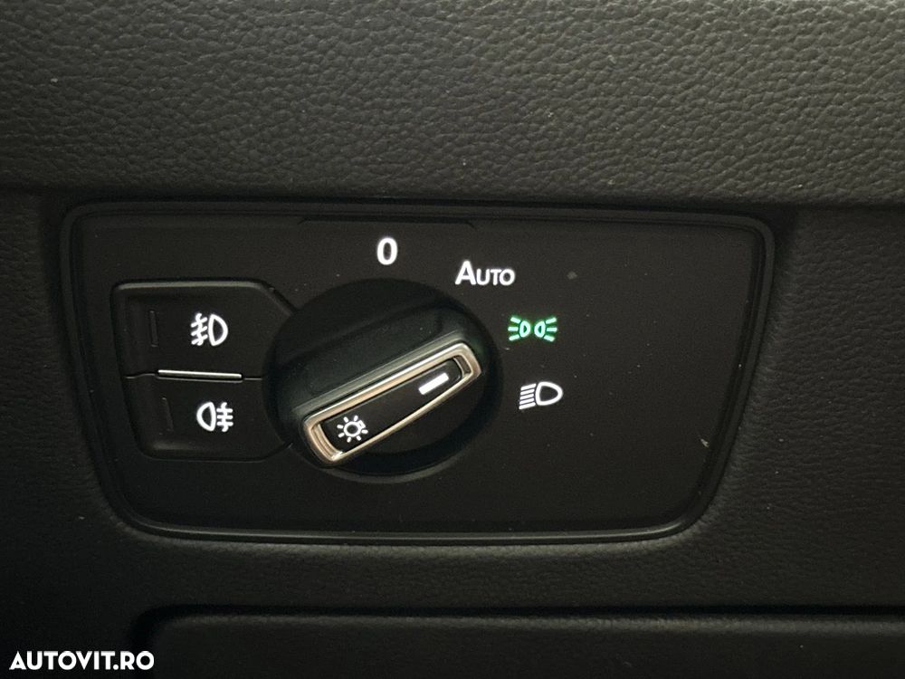 Volkswagen Passat - 11