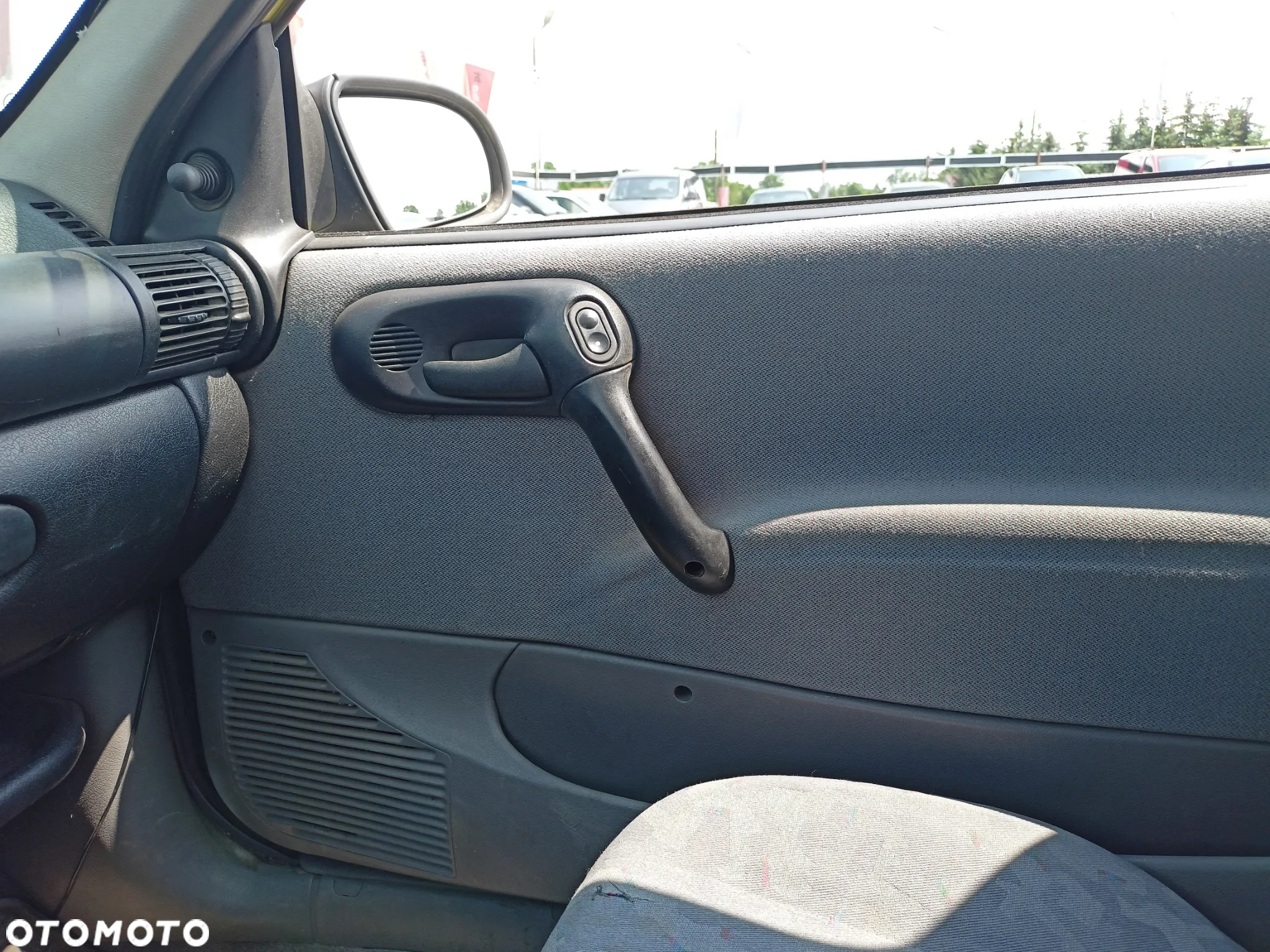 Opel Corsa - 12