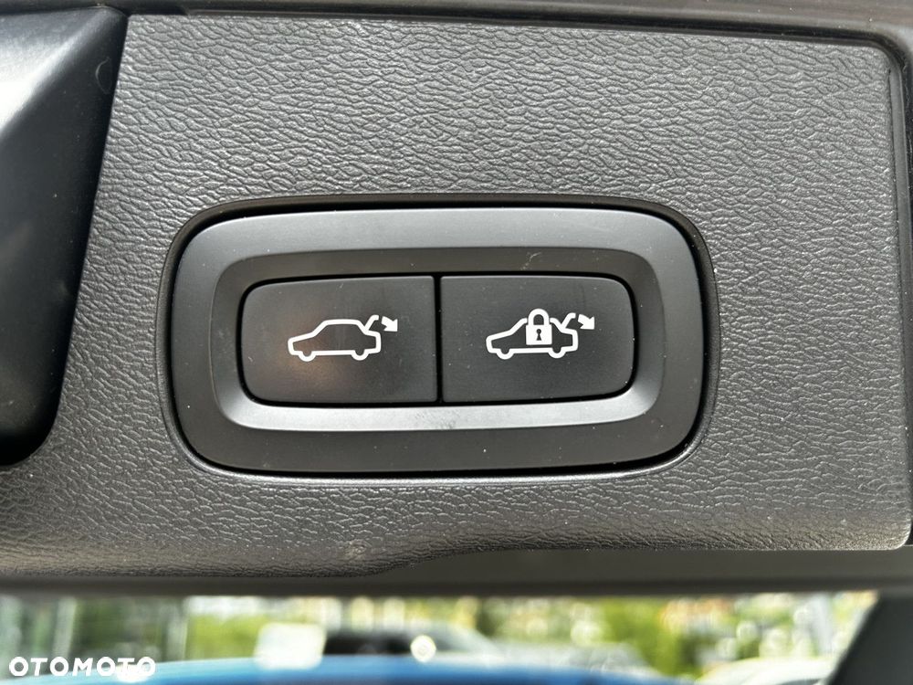 Volvo XC 60 - 32