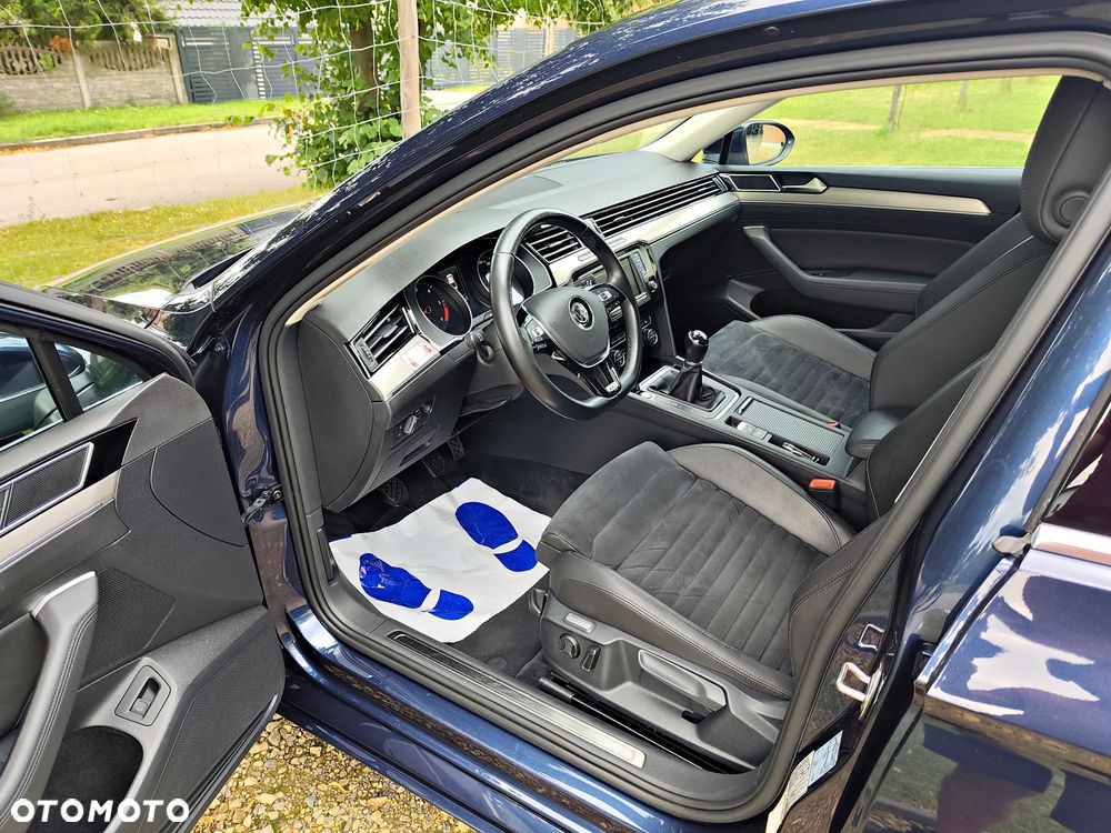 Volkswagen Passat - 5