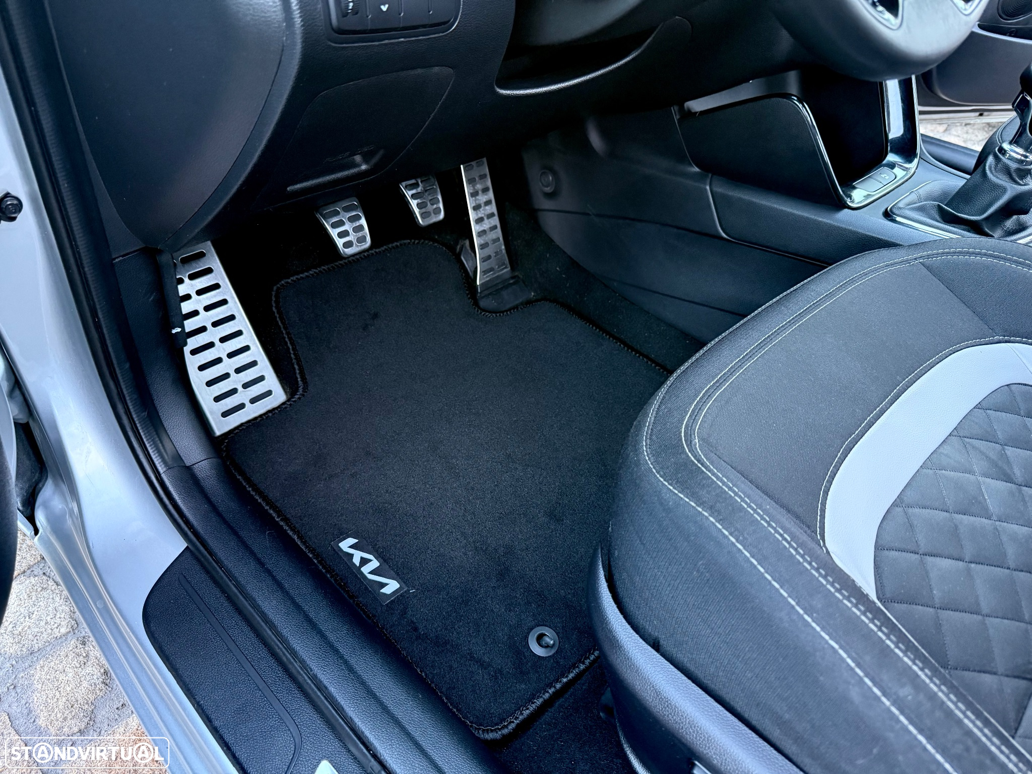 Kia Ceed SW 1.6 CRDi GT Line - 38