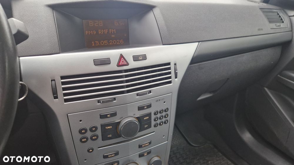 Opel Astra 1.6 Enjoy - 20