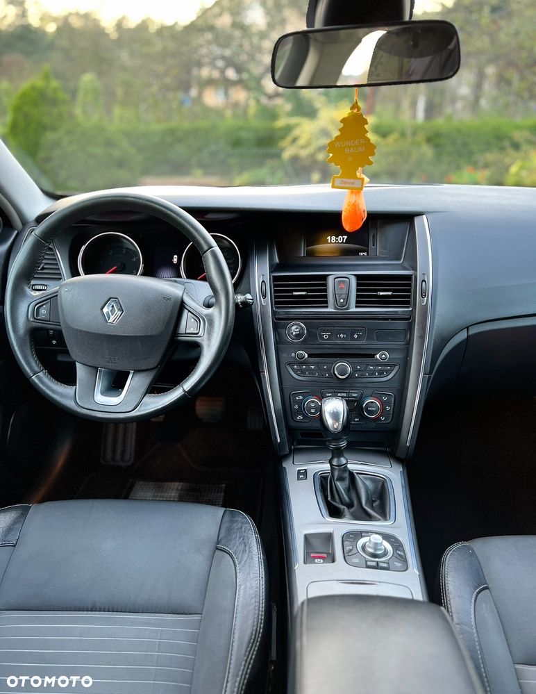 Renault Latitude 2.0 dCi Privilege - 5