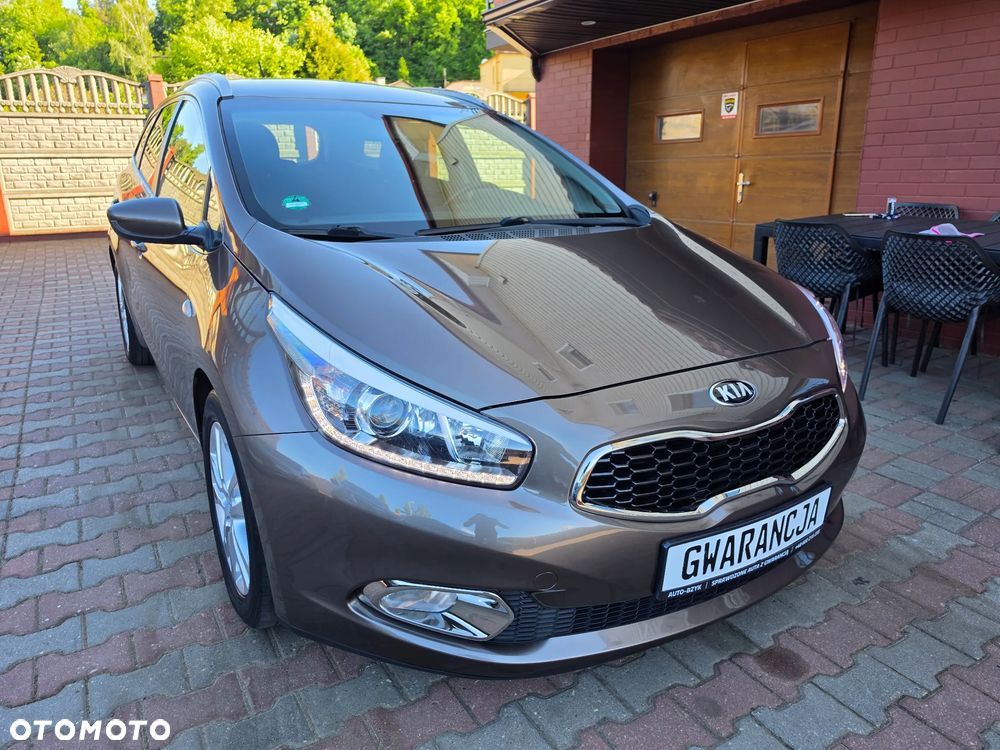 Kia Ceed 1.6 CRDi 128 ISG Spirit - 1