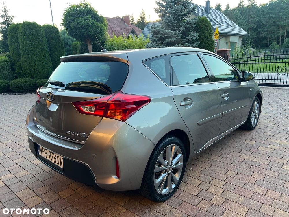 Toyota Auris - 5