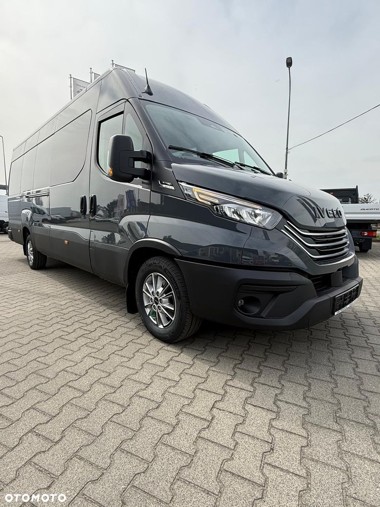 Iveco SPECJALNA CENA – ostatnie sztuki !!! AUTOMAT 7 OSOBOWE MAX DŁUGIE - ZABUDOWA W CENIE - 35