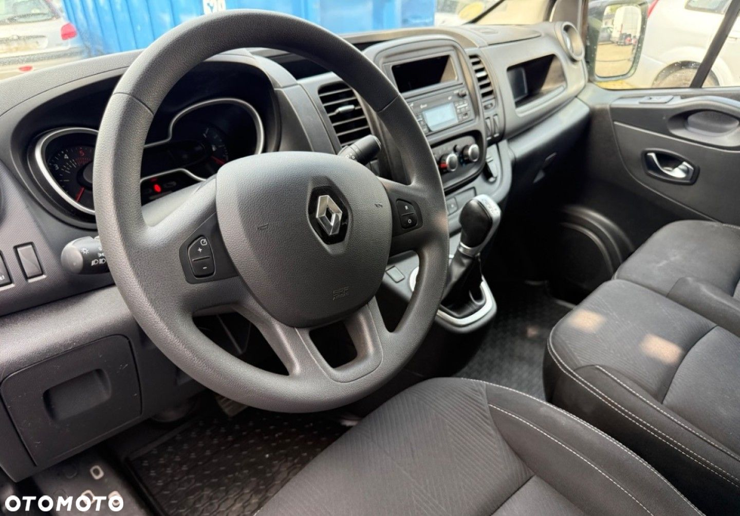 Renault Trafic - 18