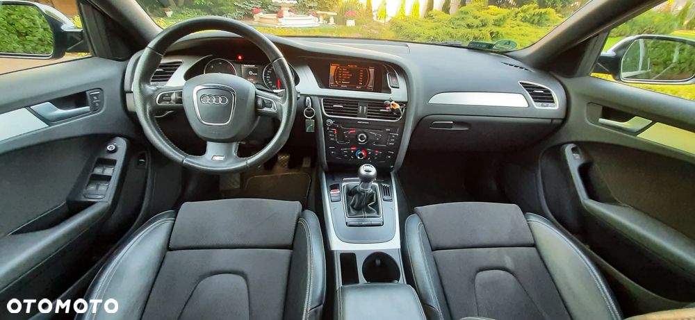 Audi A4 Limousine - 24