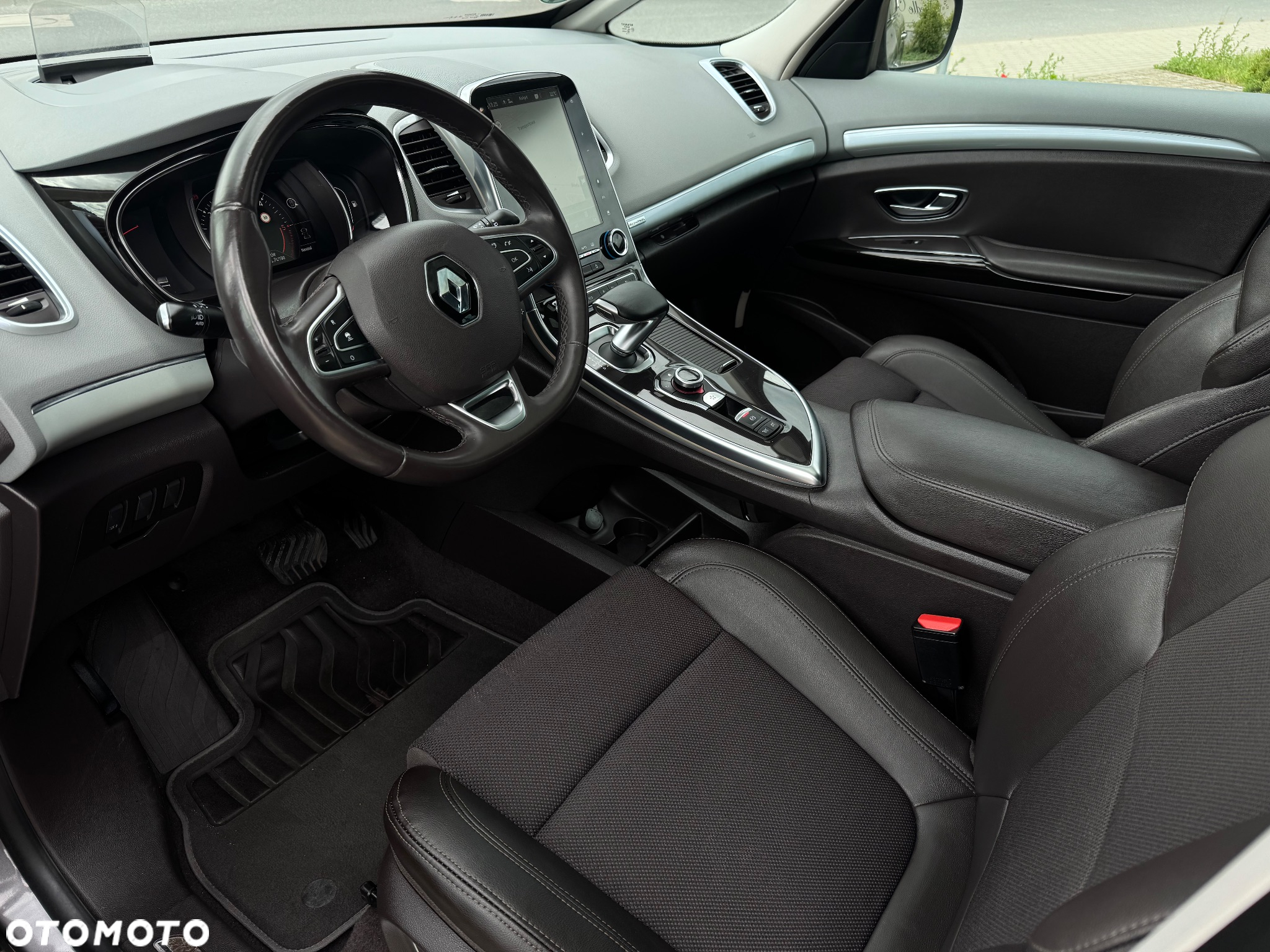 Renault Espace 1.6 dCi Energy Initiale Paris EDC 7os - 26