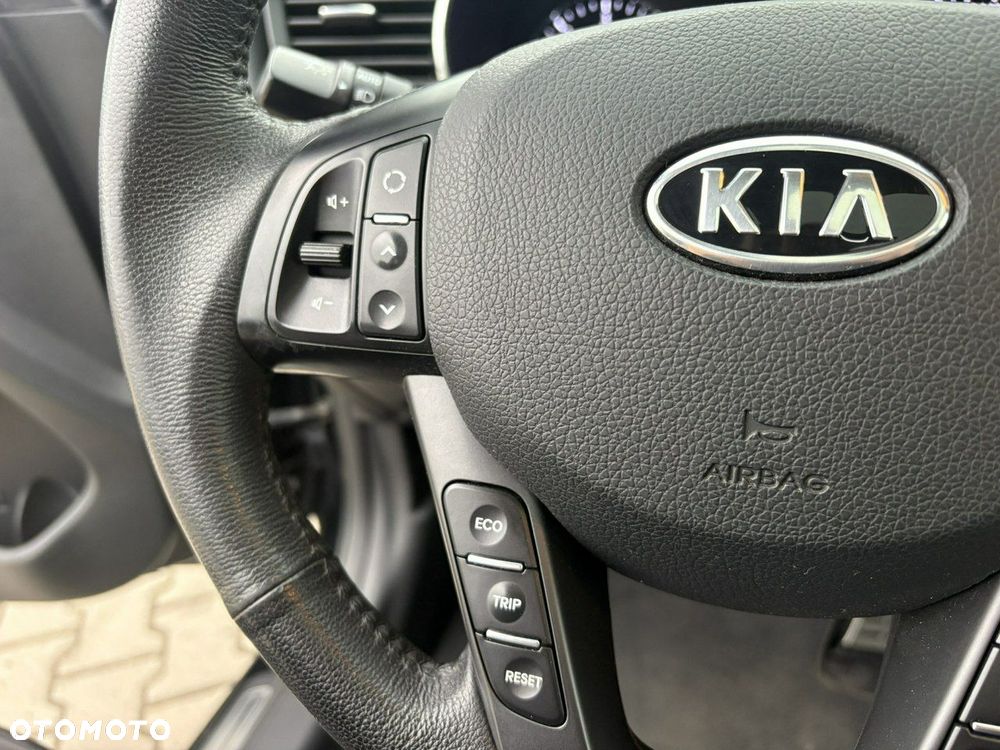 Kia Optima - 22