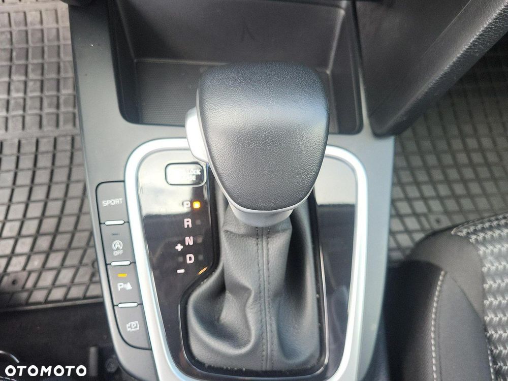 Kia XCeed - 26