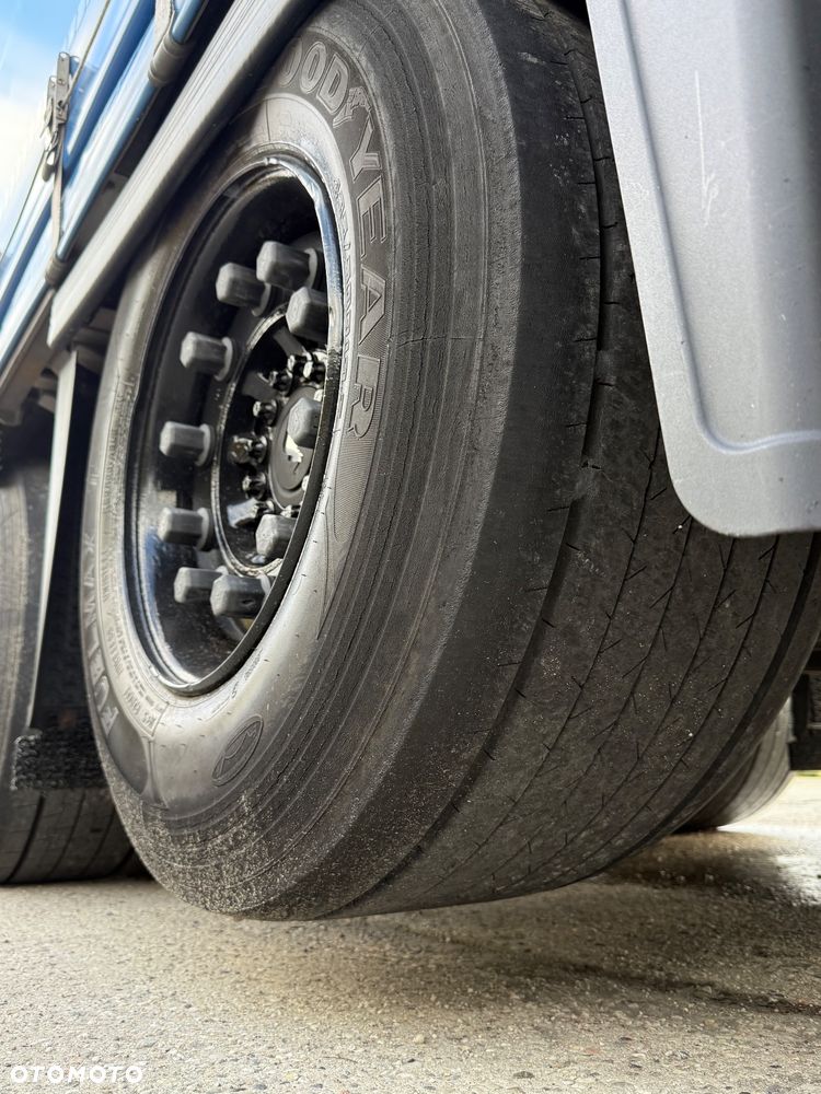 Schmitz Cargobull MEGA - 10