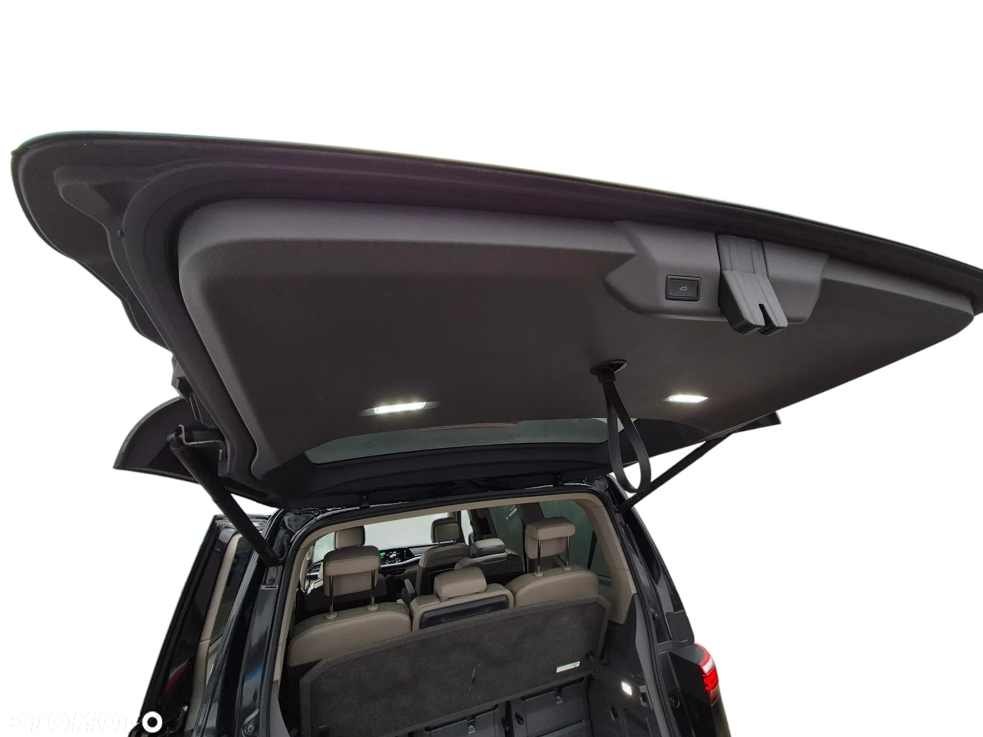 Volkswagen Multivan 2.0 TDI L2 Style DSG - 27