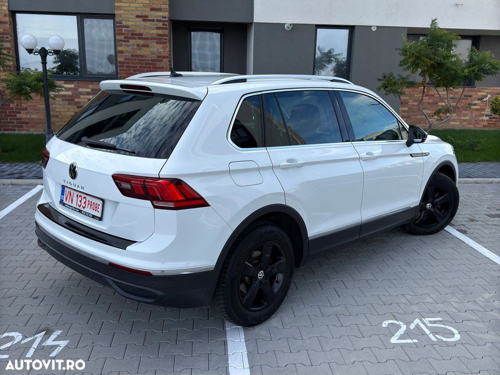 Volkswagen Tiguan - 16