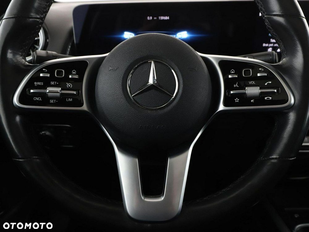 Mercedes-Benz GLB 200 d Progressive 8G-DCT - 22