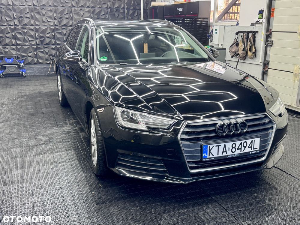 Audi A4 Avant 2.0 TDI S tronic - 4