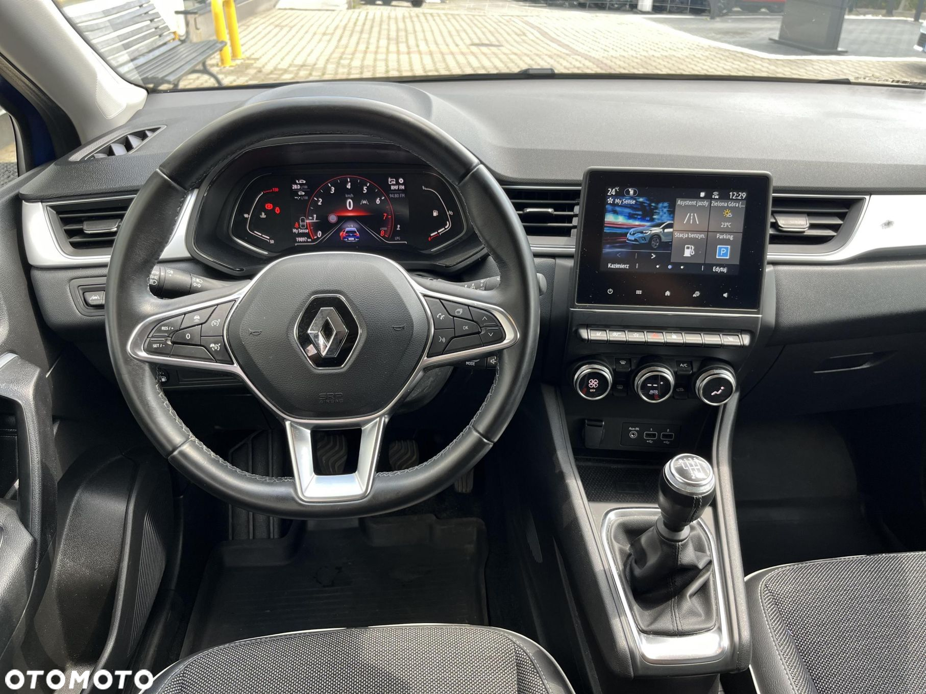 Renault Captur - 13