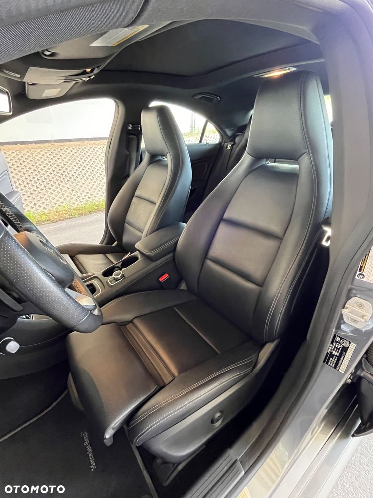 Mercedes-Benz CLA 250 4-Matic AMG Line - 15