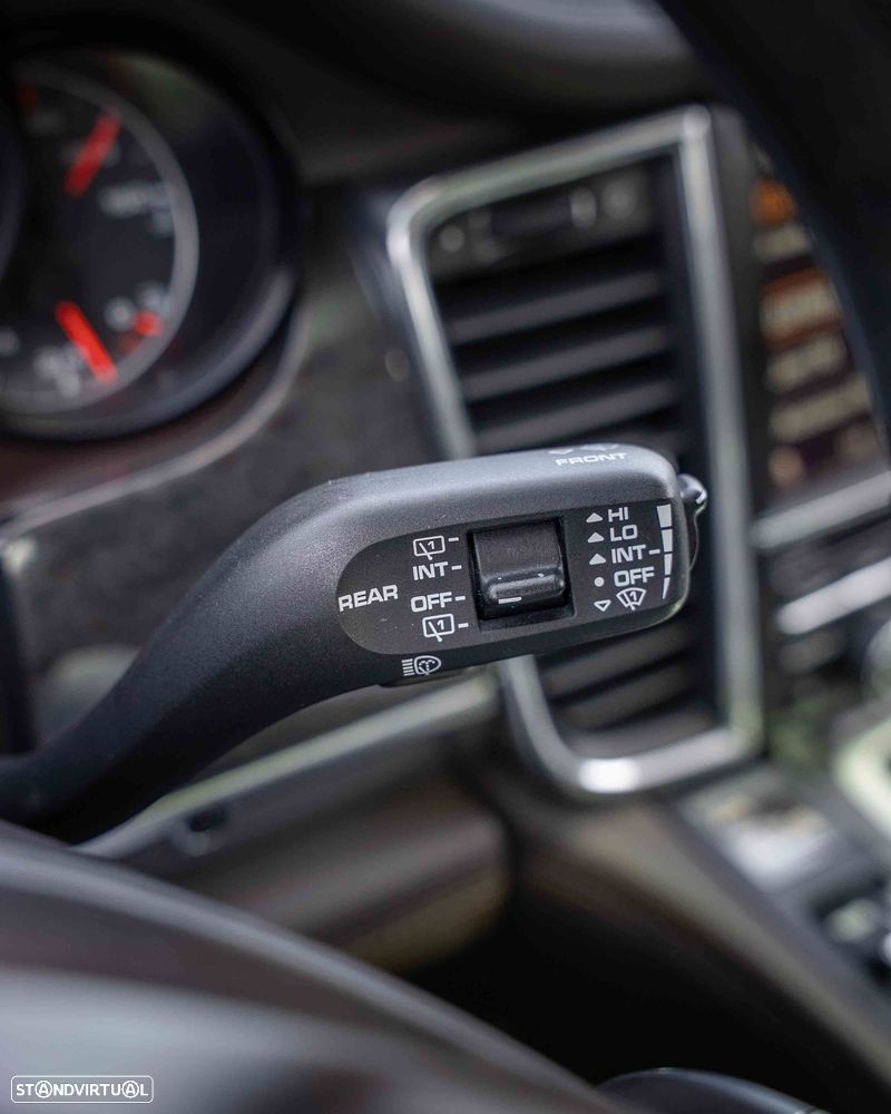 Porsche Panamera 4S PDK - 33