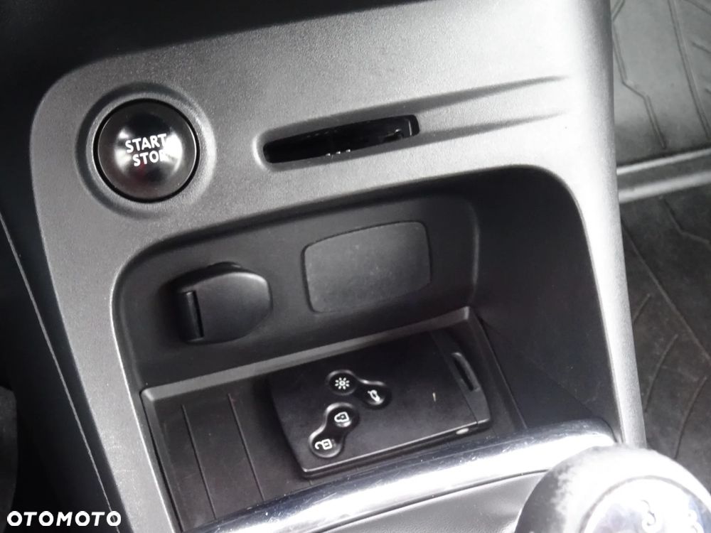 Renault Captur 0.9 Energy TCe Intens EU6 - 23