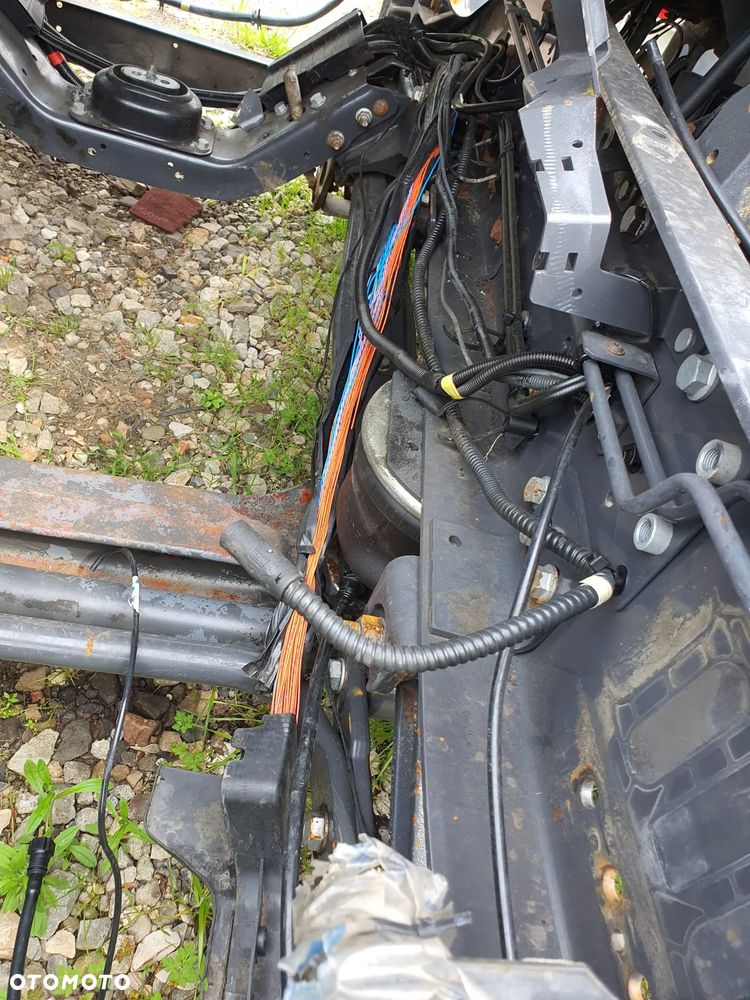 kompletna przednia oś pneumatyczna przedni wózek z pojazdu Volvo FE z 2008 - 4
