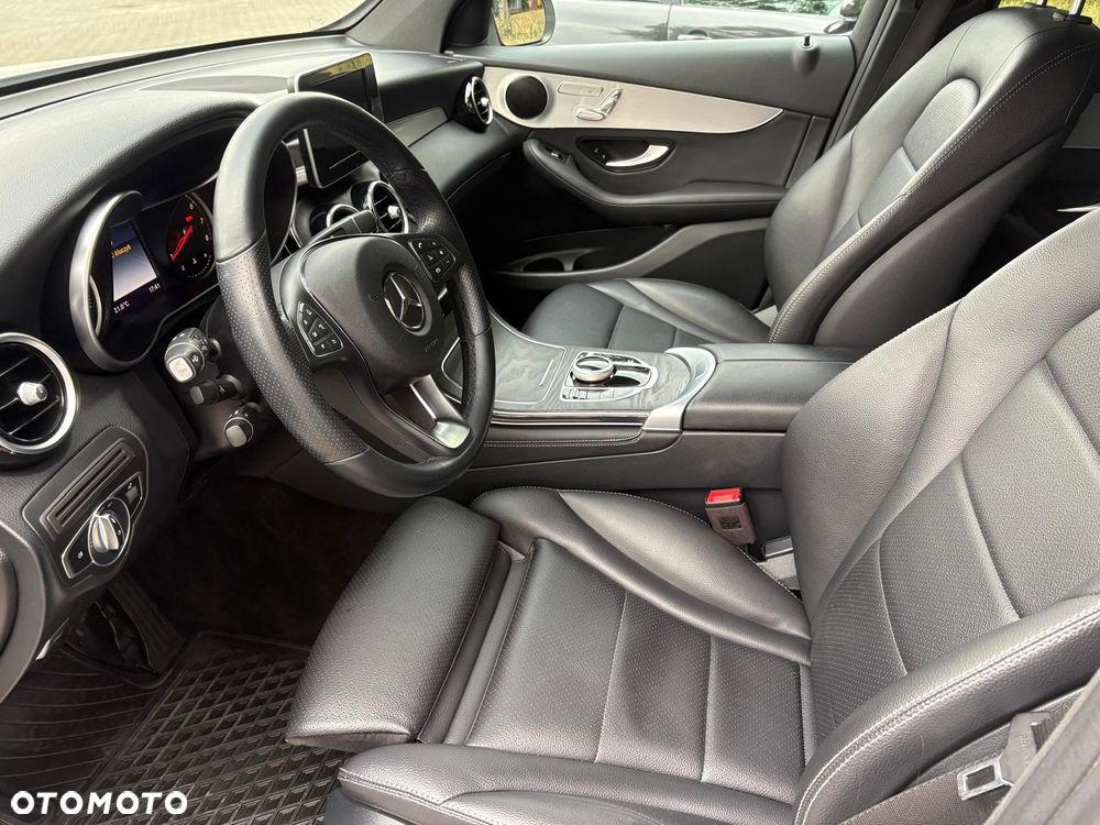 Mercedes-Benz GLC 300 4-Matic - 12