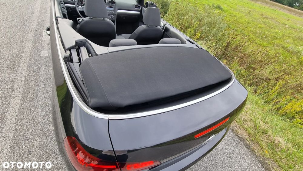 Volkswagen Golf - 28