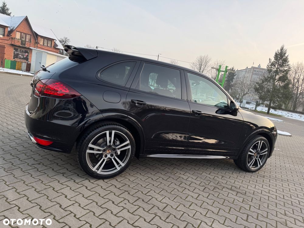Porsche Cayenne Platinum Edition - 20