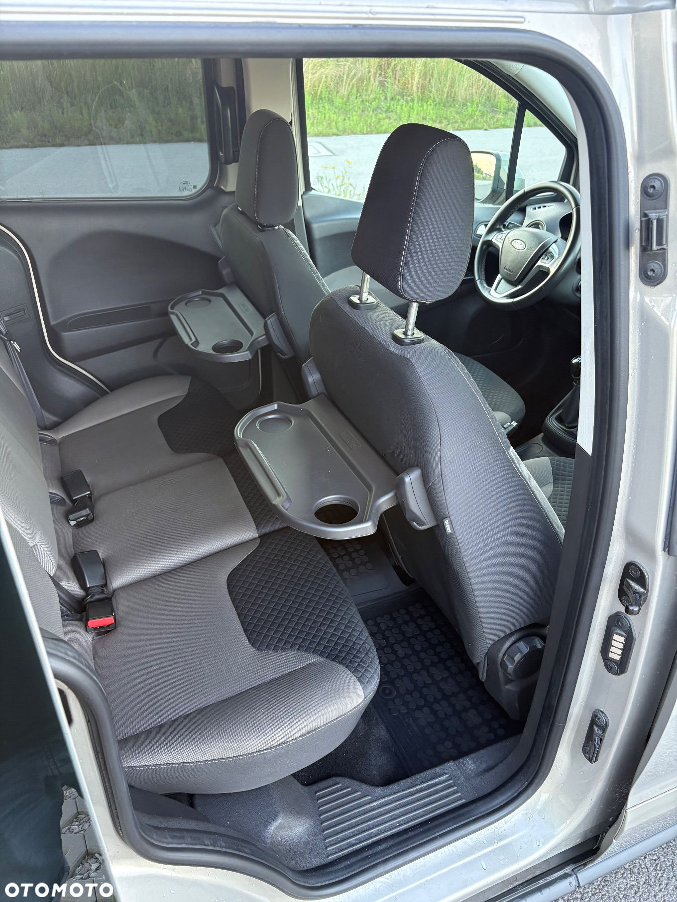 Ford Tourneo Courier - 11