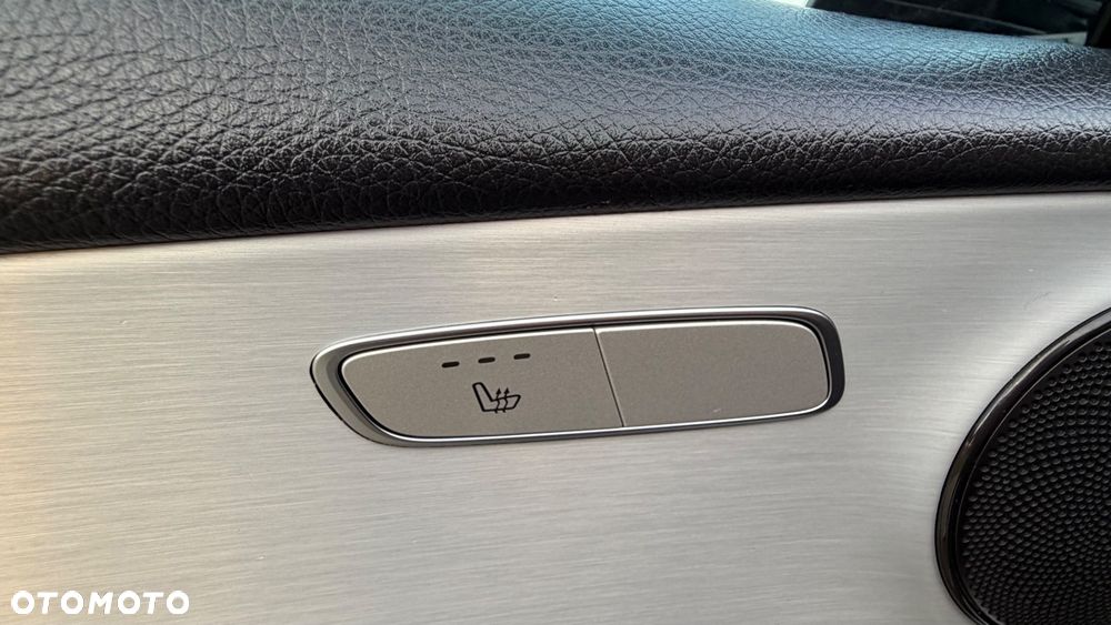 Mercedes-Benz Klasa E 220 d 9G-TRONIC - 25