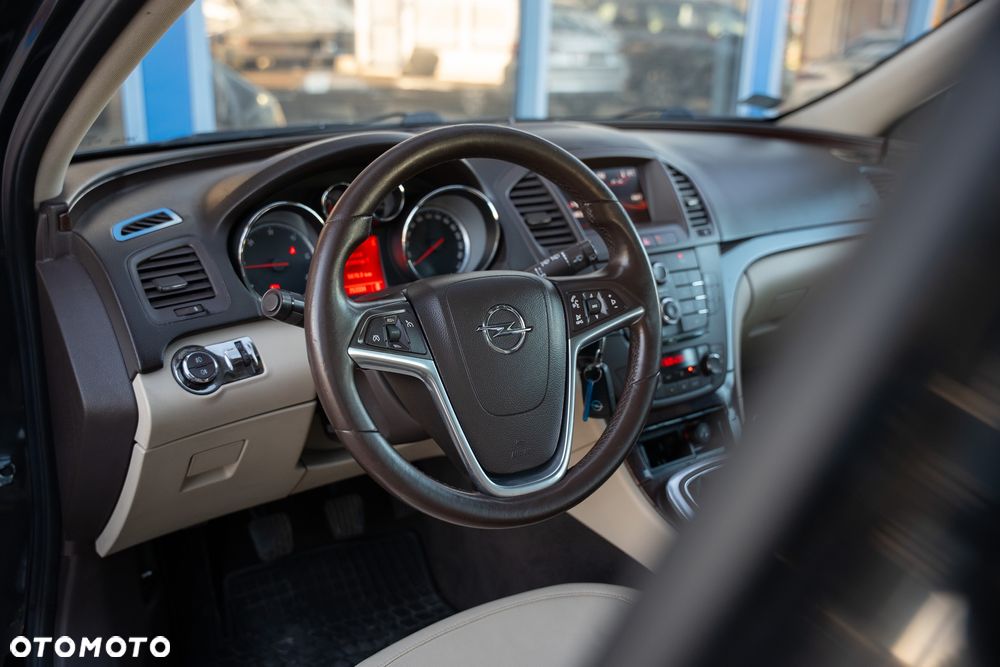 Opel Insignia 2.0 CDTI Cosmo - 23