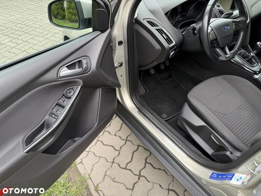 Ford Focus 1.5 EcoBoost Titanium ASS - 7