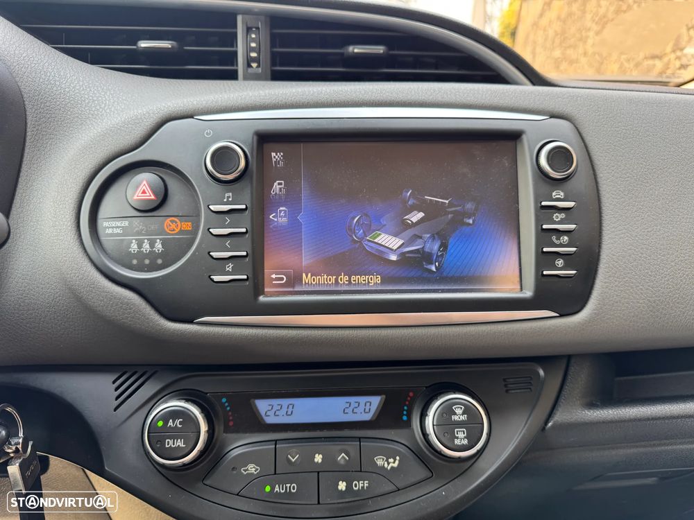 Toyota Yaris 1.5 HSD Comfort+P.Style - 20
