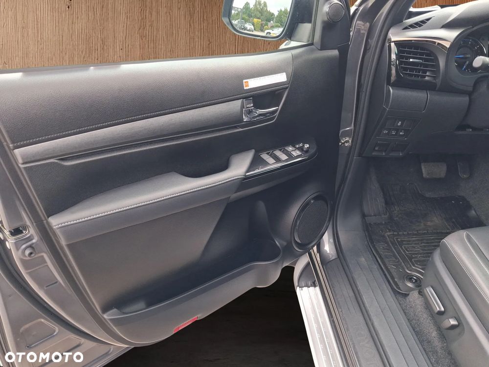 Toyota Hilux 2.8 D-4D mHEV Double Cab Invincible 4x4 - 22